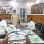 जिला पदाधिकारी ने जनता दरबार में सुनी आमजनों की समस्याएं, समस्याओं का हुआ ऑन द स्पॉट निवारण l
