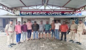 गहमर पुलिस की बड़ी कार्रवाई, तीन पिकअप से 17 मवेशी बरामद, नौ आरोपी गिरफ्तार