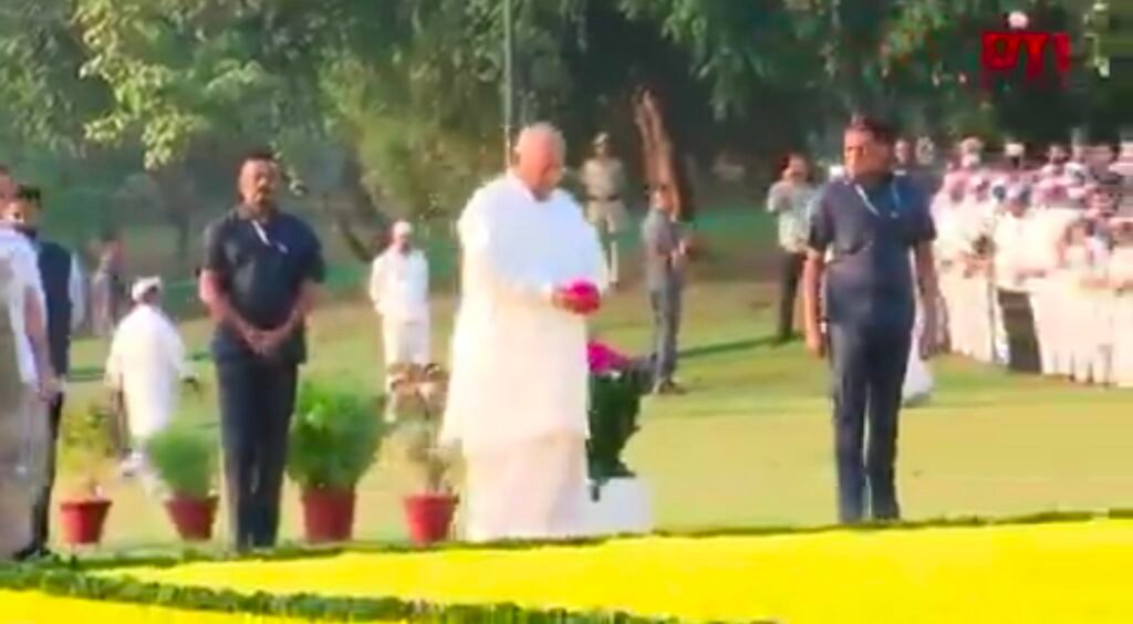 नई दिल्ली: इंदिरा गांधी की पुण्यतिथि पर कांग्रेस नेताओं ने दी भावभीनी श्रद्धांजलि