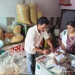 खाद्य सुरक्षा विभाग ने मावा तथा सेव के सैंपल लिए|