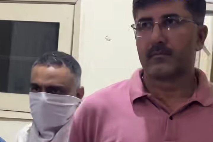 रिश्वत लेते ASI को ACB ने किया रंगेहाथ गिरफ्तार।