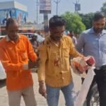 करनाल मे दो बाइक सवारो मे हुई टक्कर।