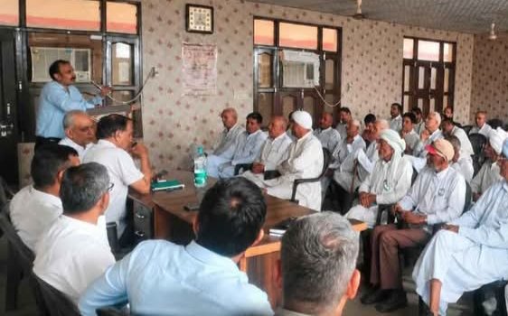 बिजली क्षेत्र के निजीकरण का किया भारी विरोध।
