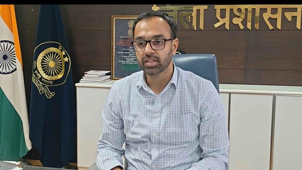 किसानों को मंडी में गेट पास से लेकर फसल भुगतान तक ना हो कोई परेशानी: डीसी अखिल पिलानी 1 किसानों को मंडी में गेट पास से लेकर फसल भुगतान तक ना हो कोई परेशानी: डीसी अखिल पिलानी - नूँह, हरियाणा