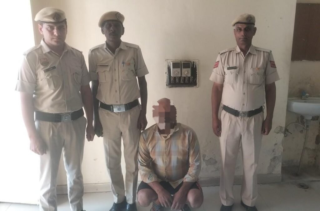अवैध मादक पदार्थ स्मैक बेचने के मामले में एक और आरोपी गिरफ्तार। 1 अवैध मादक पदार्थ स्मैक बेचने के मामले में एक और आरोपी गिरफ्तार। - REWARI, हरियाणा