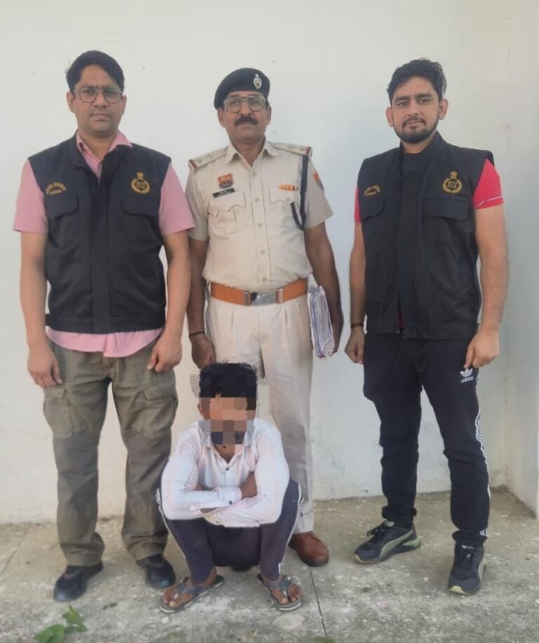 सीआईए कोसली को मिली बड़ी सफलता: कोसली के सेंट्रल बैंक ऑफ इंडिया में चोरी के मामले में फरार चल रहे 5 हजार रुपये के इनामी वांछित आरोपी सतेन्द्र उर्फ सिट्टु को किया गिरफ्तार।