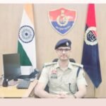 पुलिस अधीक्षक रेवाड़ी श्री हेमेंद्र कुमार मीणा, आईपीएस ने आमजन को AI Voice एवं Deepfake Scam से सतर्क रहने की अपील करते हुए कहा है कि साइबर अपराधी अब कृत्रिम बुद्धिमत्ता (Artificial