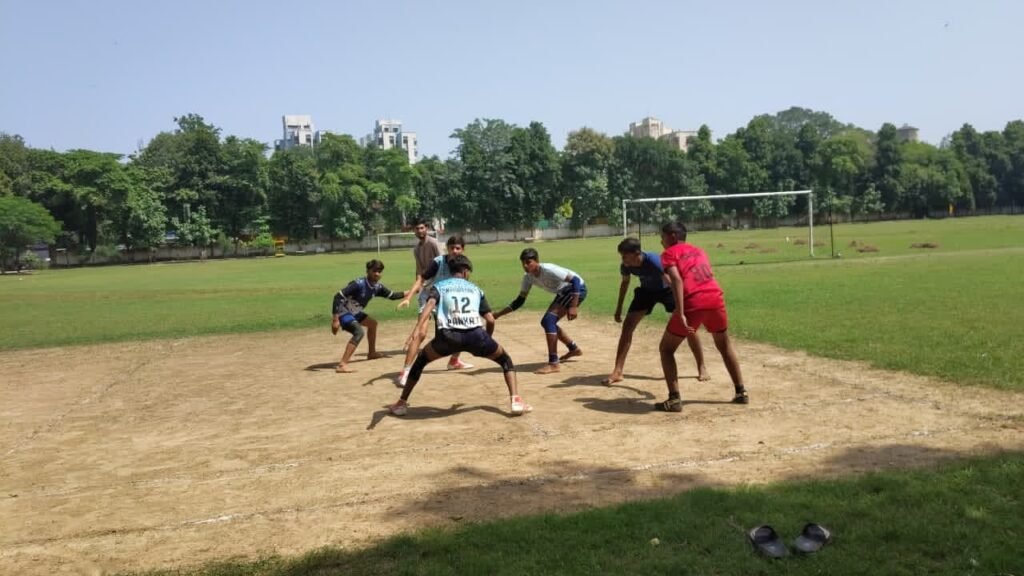 सबज्रनियर बालक कबड्डी के जिला स्तरीय चयन ट्रायल्स में 12 खिलाडियों का चयन 10 मुख्य एवं 02 अतिरिक्त खिलाडियों का मंडल स्तरीय चयन ट्रायल्स के लिए हुआ चयन 1 सबज्रनियर बालक कबड्डी के जिला स्तरीय चयन ट्रायल्स में 12 खिलाडियों का चयन 10 मुख्य एवं 02 अतिरिक्त खिलाडियों का मंडल स्तरीय चयन ट्रायल्स के लिए हुआ चयन - HAMIRPUR, उत्तर प्रदेश