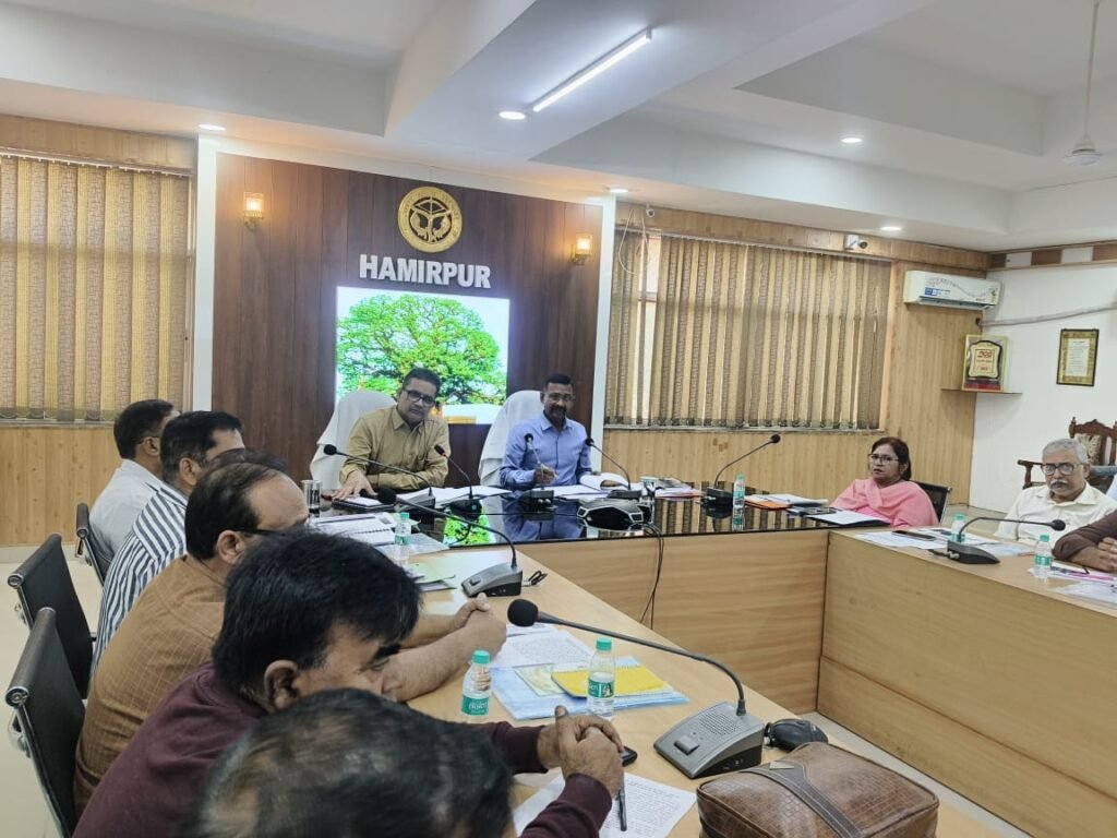 जिलाधिकारी की अध्यक्षता में जिला पोषण समिति की बैठक सम्पन्न, कुपोषित बच्चों को पोषण पनर्वास केंद्र में भर्ती कराने के निर्देश 1 जिलाधिकारी की अध्यक्षता में जिला पोषण समिति की बैठक सम्पन्न, कुपोषित बच्चों को पोषण पनर्वास केंद्र में भर्ती कराने के निर्देश - HAMIRPUR, उत्तर प्रदेश