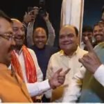 “हम दोनों ‘वार’ हैं, हम दोनों में से कोई मुख्यमंत्री बनना चाहिए…” वड्डेटीवार मुनगंटीवार के बीच मन की बात