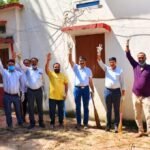 गांधी जयंती पर जनपद परिसर में चला सफाई अभियान, अधिकारियों-कर्मचारियों ने किया श्रमदान