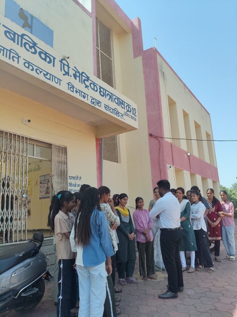 जिला रिपोर्टर सुरेश चौहान आगर मालवा बालिका छात्रावासों में व्यवस्थाओं का लिया जायजा, अधीक्षकों को दिए निर्देश