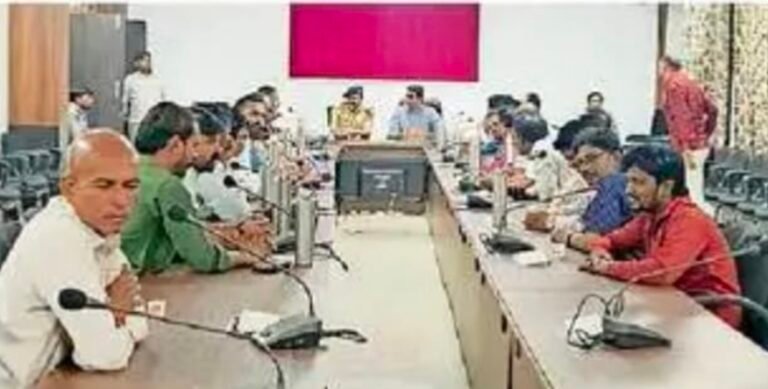 जिला रिपोर्टर सुरेश चौहान आगर मालवा 22 दिन का गतिरोध खत्म: कलेक्टर- पत्रकारों के बीच बनी सहमति, संवाद की बहाली पर जोर सात सूत्रीय मांगों पर प्रशासन का सकारात्मक रुख; पत्रकार भवन,
