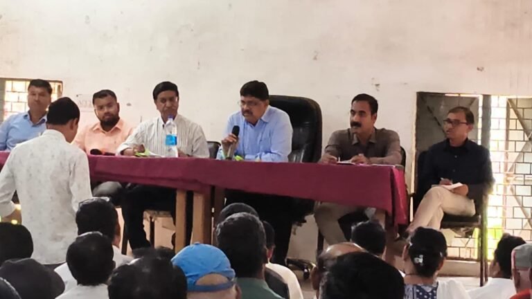 जिला रिपोर्टर सुरेश चौहान आगर मालवा मध्य प्रदेश विकास कार्यों में सुस्ती पर सख्ती, ग्राम पंचायतों के सचिवों और रोजगार सहायकों पर कार्रवाई के निर्देश बड़ौद में जिला पंचायत सीईओ बीएस