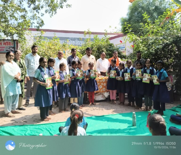 जिला रिपोर्ट सूरज चौहान आगर मालवा मध्य प्रदेश सेवा संकल्प अभियान के तहत विद्यार्थियों को पेन-कॉपी वितरित, पौधरोपण का दिया संदेश विधायक मधु गहलोत के जन्मोत्सव पर शासकीय विद्यालय कस