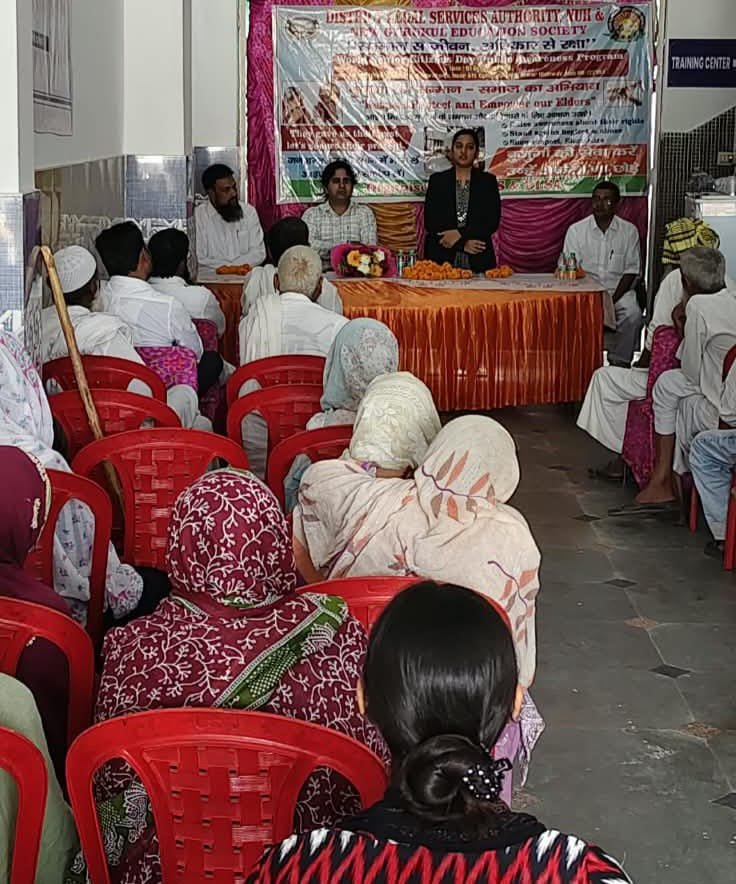 अंतर्राष्ट्रीय बुद्धजन दिवस पर कवरसिका गाव मे विधिक जागरुकता कार्यक्रम आयोजित।