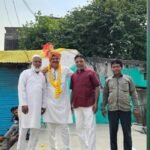 जिला रिपोर्टर सुरेश चौहान आगर मालवा मध्य प्रदेश कानड़ में गंगा-जमुनी तहजीब की मिसाल: मुस्लिम समाज ने गौरीशंकर सूर्यवंशी का साफा बांधकर किया आत्मीय सम्मान दशहरा मिलन समारोह में दि