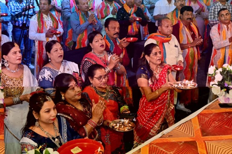 अग्रवाल समाज की डांडिया नाइट में उमड़ा जनसैलाब| ललित विश्वास वंदे भारत आबू रोड मोबाइल-982 8 139 709