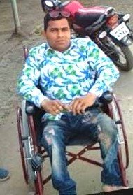 जिला रिपोर्टर सुरेश चौहान आगर मालवा मध्य प्रदेश दिव्यांगता को दी मात, पत्रकारिता को बनाया जनसेवा का हथियार दोनों पैरों से दिव्यांग रफीक खान बुलंद हौसलों के साथ उठा रहे आमजन की आवाज