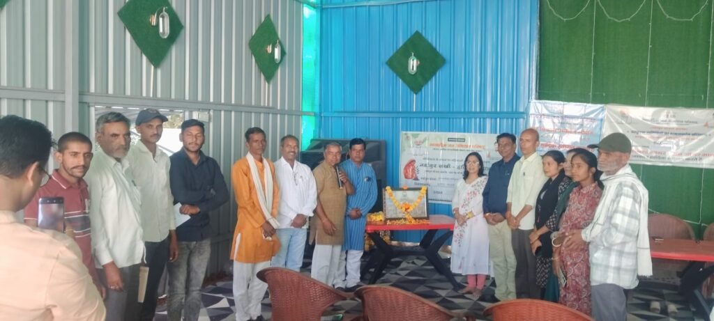 जिला रिपोर्टर सुरेश चौहान आगर मालवा मध्य प्रदेश प्रस्फुटन समितियों को सशक्त बनाने पर जोर, क्षमता संवर्धन कार्यशाला में दिया आदर्श ग्राम विकास का मंत्र *संवाद कौशल, दस्तावेजीकरण, प - आगर-मालवा, मध्य प्रदेश