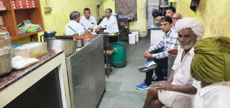 जिला रिपोर्टर सुरेश चौहान आगर मालवा मध्य प्रदेश त्योहारों से पहले खाद्य सुरक्षा विभाग की कार्रवाई, सुसनेर में पांच प्रतिष्ठानों से लिए मिठाई-नमकीन के नमूने जांच के लिए भोपाल भेजे ग