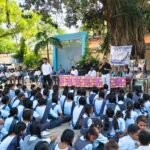 गांधी-शास्त्री जयंती पर विद्यार्थियों को दिए सफलता के मंत्र, करियर चयन की बारीकियां समझाईं