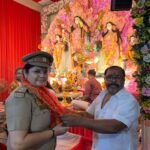 *अयोध्या में नवरात्रि की धूम दर्शन के लिए उमड़े लाखों श्रद्धालु, ड्यूटी पर तैनात पुलिसकर्मियों का हुआ सम्मान*