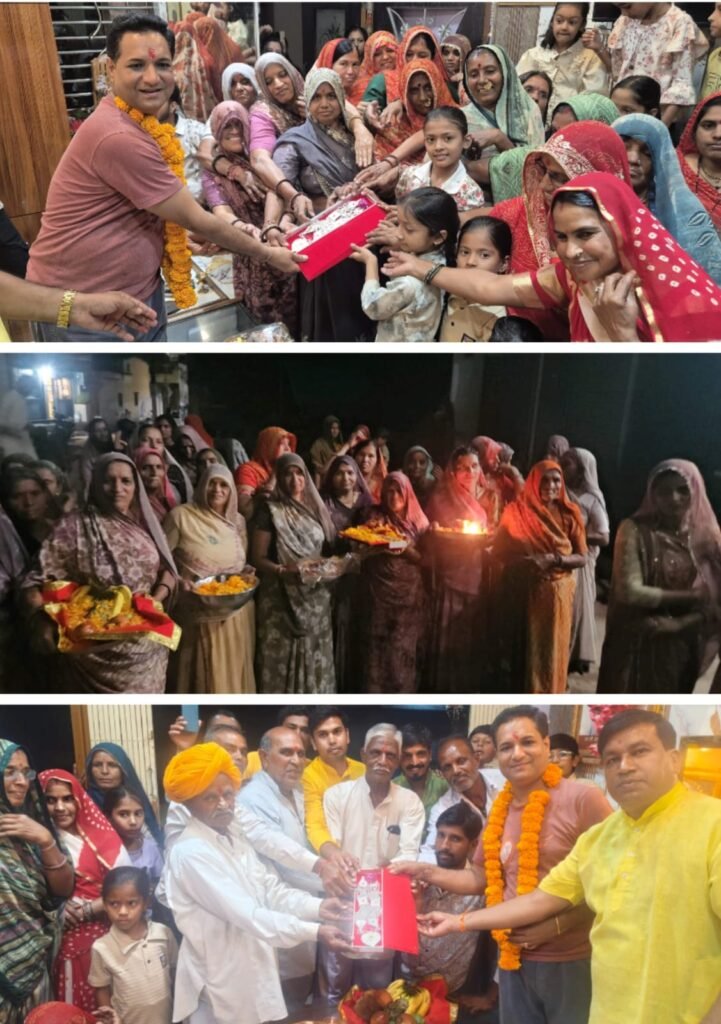 प्राचीन मंदिर में शिव शक्ति महिला मंडल सहित अन्य महिलाओं के दान सहयोग से मातारानी को चढ़ाया तोड़ा हार 1 प्राचीन मंदिर में शिव शक्ति महिला मंडल सहित अन्य महिलाओं के दान सहयोग से मातारानी को चढ़ाया तोड़ा हार - धार, मध्य प्रदेश