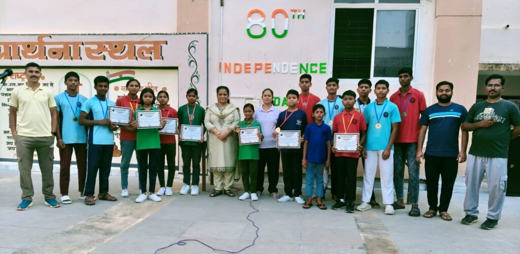 EMRS रहटगाँव के विद्यार्थियों का खेल प्रतियोगिताओं में शानदार प्रदर्शन क्लस्टर स्तरीय प्रतियोगिताओं में उत्कृष्ट प्रदर्शन कर 1 EMRS रहटगाँव के विद्यार्थियों का खेल प्रतियोगिताओं में शानदार प्रदर्शन क्लस्टर स्तरीय प्रतियोगिताओं में उत्कृष्ट प्रदर्शन कर - हरदा, मध्य प्रदेश