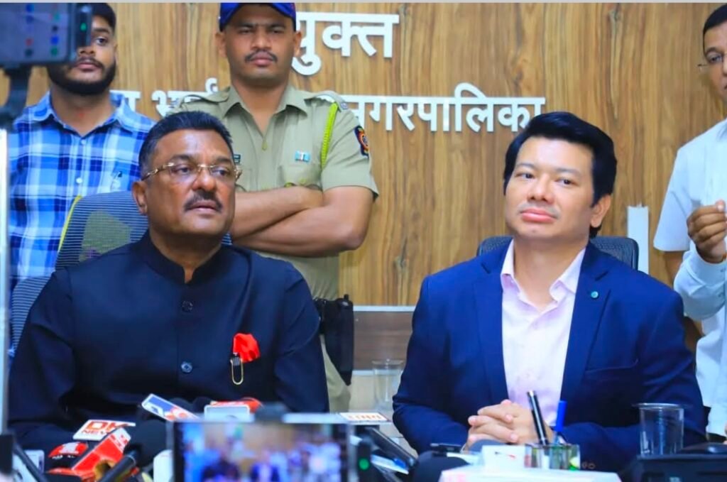 परिवहन मंत्री प्रताप सर नाहीत जे के अध्यक्षता मे मीरा-भाईंदर महानगरपालिका मे आढावा बैठक आयोजित 1 परिवहन मंत्री प्रताप सर नाहीत जे के अध्यक्षता मे मीरा-भाईंदर महानगरपालिका मे आढावा बैठक आयोजित - ठाणे, महाराष्ट्र