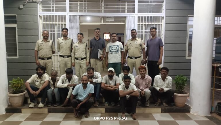आगर मालवा जिले के तनोडिया में हुए के अड्डे पर अगर पुलिस की बड़ी कार्रवाई 10 जारी पकड़े गए