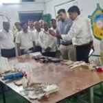 रिपोर्टर-अनिरुद्ध /विशेष सचिव आबकारी विभाग अभिषेक आनन्द द्वारा विकास खंड पौली का भ्रमण कर योजनाओं कर लिया गया जायजा ग्राम चकिया में जन चौपाल संवाद एवं समीक्षा कार्यक्रम का आयोजन