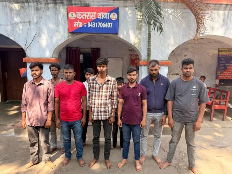 कतरास मेला क्षेत्र में हुड़दंग करने वालों पर पुलिस का शिकंजा, 09 युवक पकड़े गए