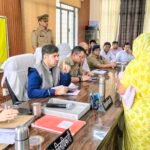 कांठ तहसील में डीएम व एसएसपी ने सुनी फरियादियों की समस्याएं