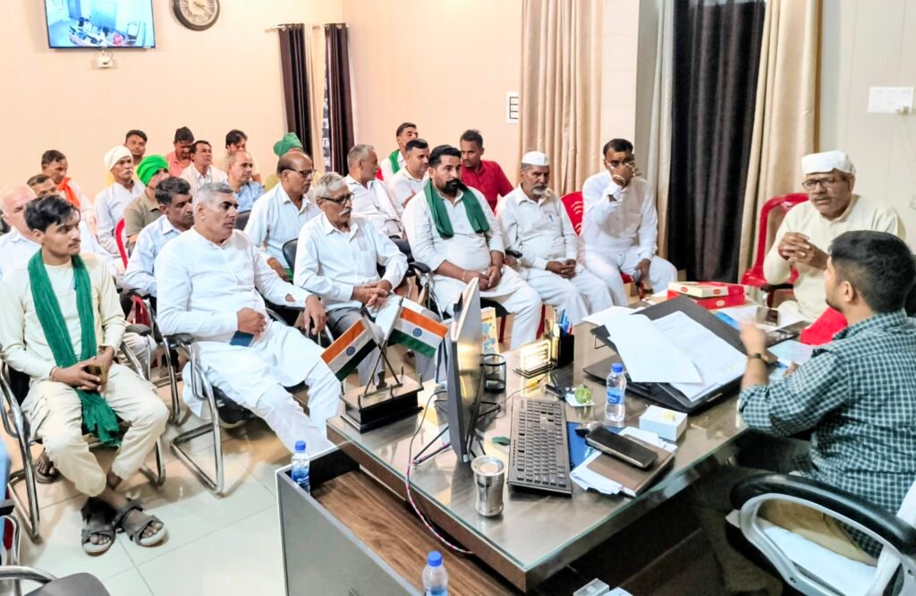 कांठ में भाकियू टिकैत ने मांगों के संबंध में उपजिलाधिकारी को दिया ज्ञापन 1 कांठ में भाकियू टिकैत ने मांगों के संबंध में उपजिलाधिकारी को दिया ज्ञापन - MORADABAD, उत्तर प्रदेश