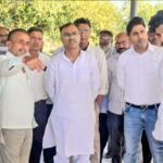 कांठ में दशहरा मेला ग्राउंड का नगर पंचायत अध्यक्ष इकबाल आलम ने किया निरीक्षण