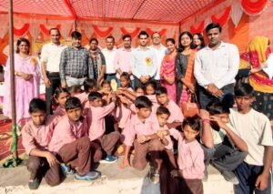 कांठ के डीएसएम मैदान में हुई ब्लॉक स्तरीय खेलकूद प्रतियोगिता