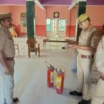 जनपद में अग्निकांड की घटनाओं पर अंकुश लगाने और अग्नि सुरक्षा मानकों का पालन सुनिश्चित करने के लिए महराजगंज पुलिस ने चलाया विशेष अभियान