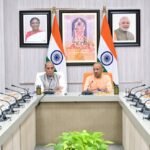 गोमती नदी के आसपास के निचले क्षेत्रों में जलभराव की समस्या, प्रभावित परिवारों तक राहत पहुंचाने और भविष्य में ऐसी परिस्थितियों से बचाव के लिए प्रस्तावित परियोजनाओं की समीक्षा की