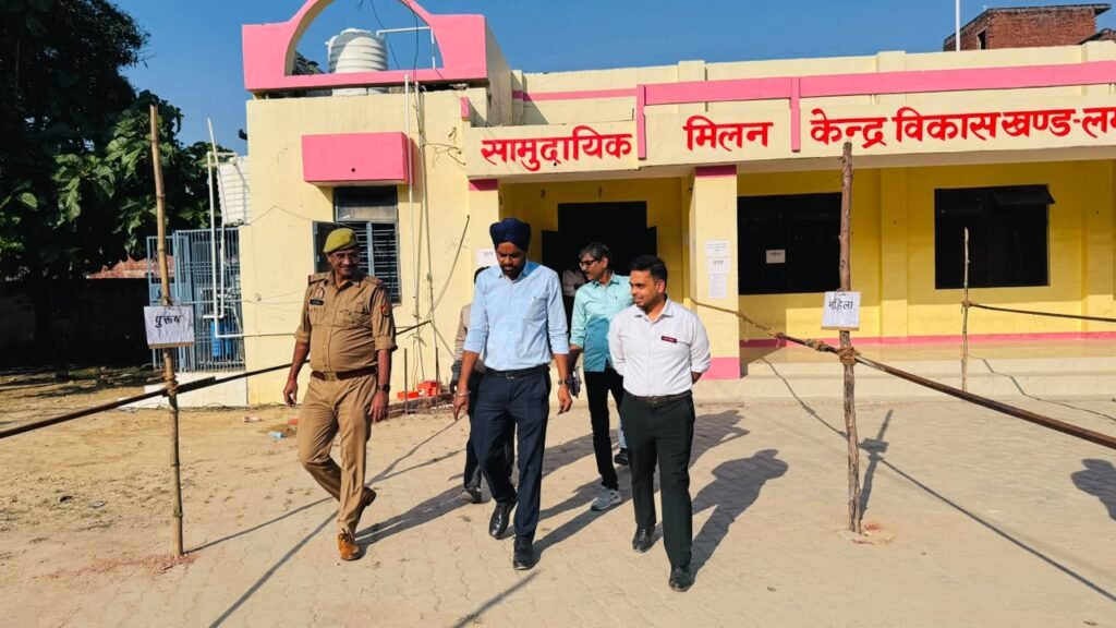 गोरखपुर-फैजाबाद खण्ड शिक्षक निर्वाचन-2026 का मतदान जनपद में शांतिपूर्ण एवं सकुशल सम्पन्न, 84.17 प्रतिशत मतदाताओं ने किया मताधिकार का प्रयोग 1 गोरखपुर-फैजाबाद खण्ड शिक्षक निर्वाचन-2026 का मतदान जनपद में शांतिपूर्ण एवं सकुशल सम्पन्न, 84.17 प्रतिशत मतदाताओं ने किया मताधिकार का प्रयोग - MAHRAJGANJ, उत्तर प्रदेश