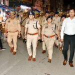 त्योहारों को लेकर पुलिस अलर्ट, आईजी ने अधिकारियों को दिए सुरक्षा के निर्देश डीएम और एसएसपी के साथ शहर में पैदल गश्त कर परखी कानून-व्यवस्था