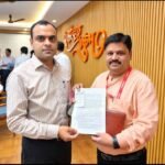 लंबे समय से हरिद्वार के मुख्य बाजारों में चल रही समस्या को लेकर हरिद्वार के प्रतिष्ठित व्यापारी द्वारा जिला अधिकारी को दिया गया ज्ञापन