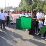 *महिला एवं बाल विकास मंत्री सुश्री निर्मला भूरिया ने हरी झंडी दिखाकर एकता दौड़ को किया रवाना