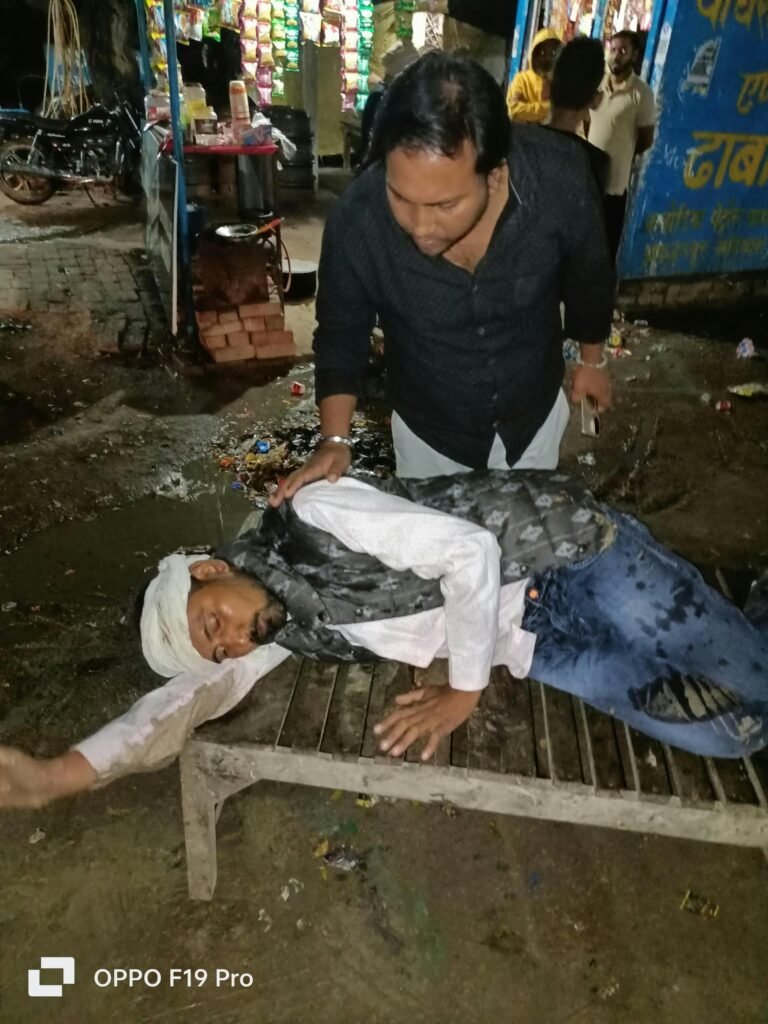 कानपुर: थाना बिधनू में ब्रेज़ा कार और ट्रक की भीषण दुर्घटना