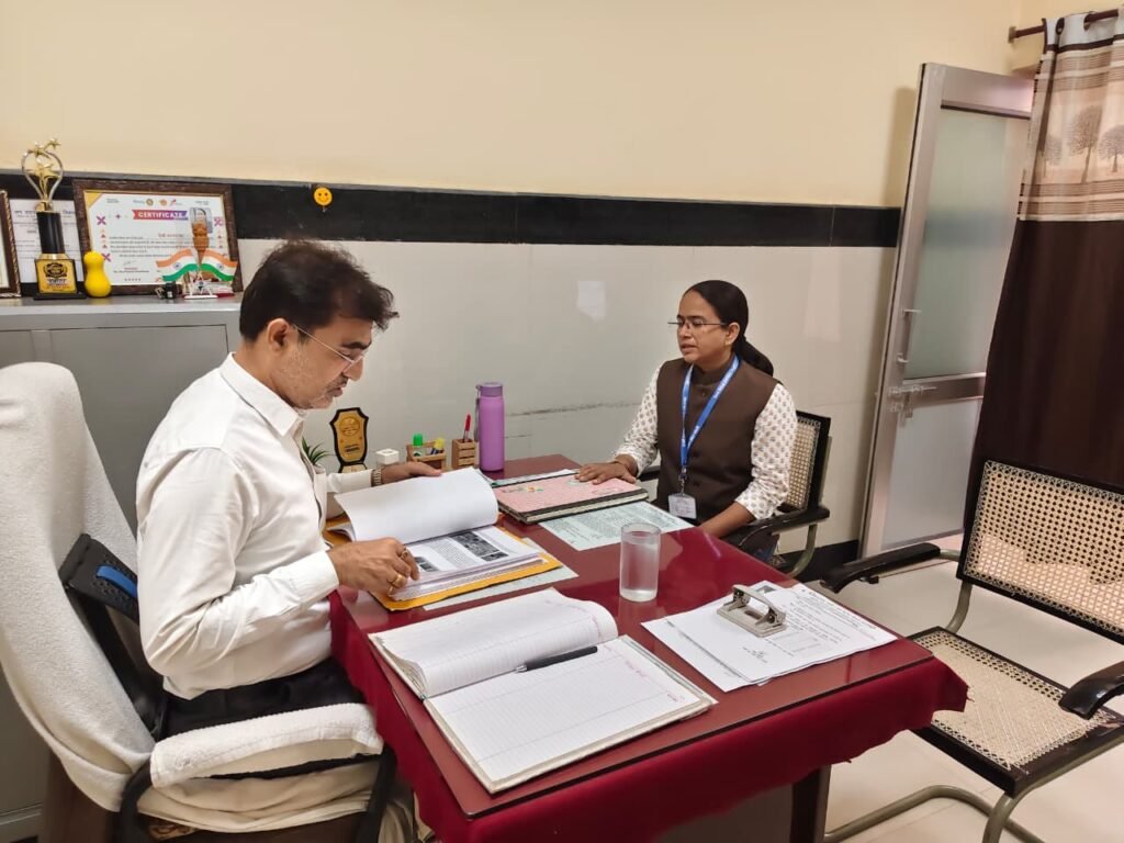 सचिव भाटी ने किया सखी वन स्टॉप सेंटर का निरीक्षण 1 सचिव भाटी ने किया सखी वन स्टॉप सेंटर का निरीक्षण - PALI, राजस्थान