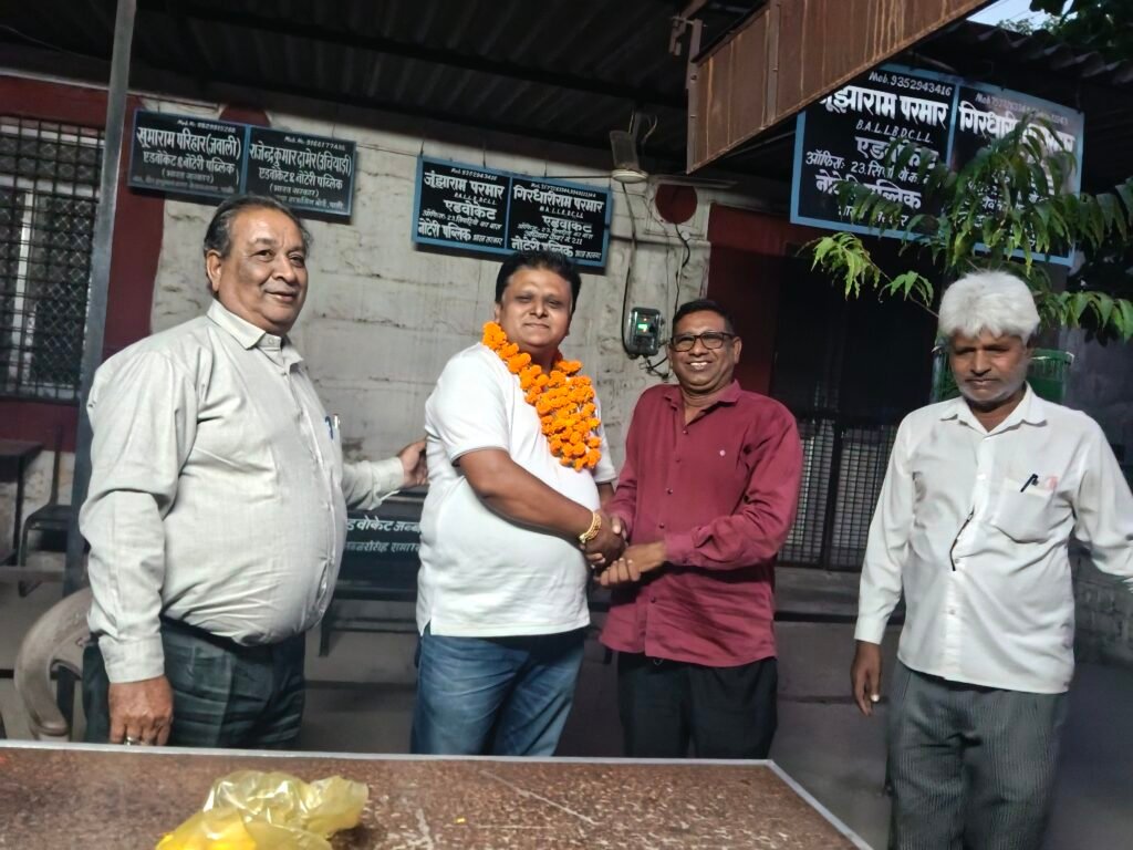 पाली भाजपा नव निर्वाचित पार्षद नवीन वागौरिया का माल्यार्पण व मुंह मीठा करवा कर हार्दिक बधाई एवं शुभकामनाएं। 1 पाली भाजपा नव निर्वाचित पार्षद नवीन वागौरिया का माल्यार्पण व मुंह मीठा करवा कर हार्दिक बधाई एवं शुभकामनाएं। - PALI, राजस्थान