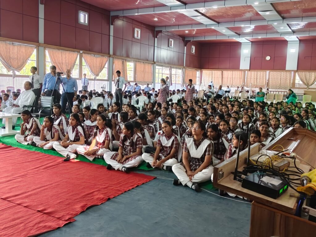 सुरक्षित स्कूल भवन और गुणवत्तापूर्ण शिक्षा हर बच्चे का कानूनी अधिकार ट्रांसफॉर्मेटिव ट्यूजडे अभियान के तहत न्यायिक अधिकारियों ने विद्यार्थियों को किया जागरूक 1 सुरक्षित स्कूल भवन और गुणवत्तापूर्ण शिक्षा हर बच्चे का कानूनी अधिकार ट्रांसफॉर्मेटिव ट्यूजडे अभियान के तहत न्यायिक अधिकारियों ने विद्यार्थियों को किया जागरूक - PALI, राजस्थान