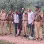 नाबालिग से दुष्कर्म का आरोपी पुलिस मुठभेड़ में गिरफ्तार।