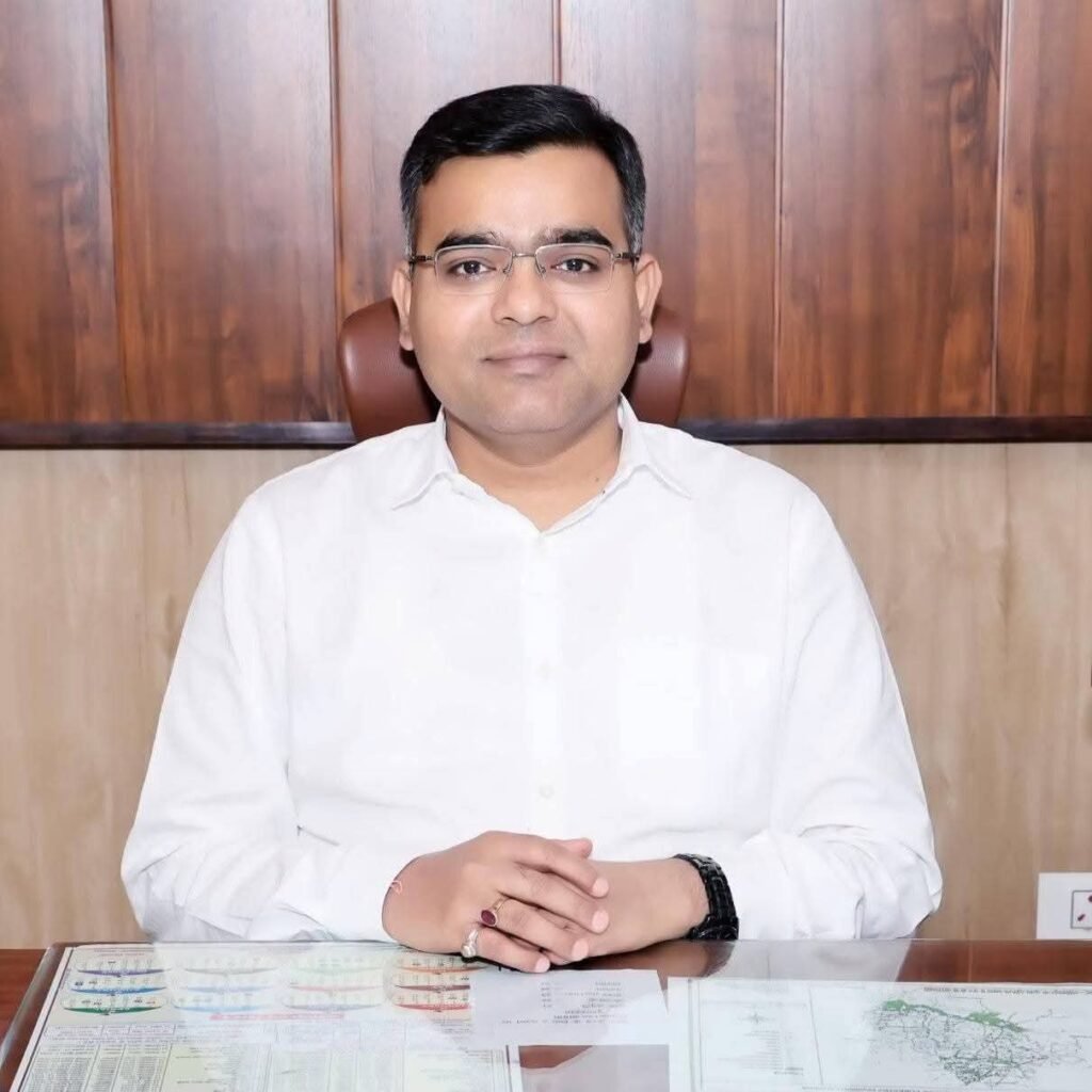 ललितपुर: अतिवृष्टि से प्रभावित 76,020 किसानों के खातों में पहुंचे ₹34.42 करोड़, शेष किसानों को भी जल्द मिलेगी राहत। 1 ललितपुर: अतिवृष्टि से प्रभावित 76,020 किसानों के खातों में पहुंचे ₹34.42 करोड़, शेष किसानों को भी जल्द मिलेगी राहत। - LALITPUR, उत्तर प्रदेश