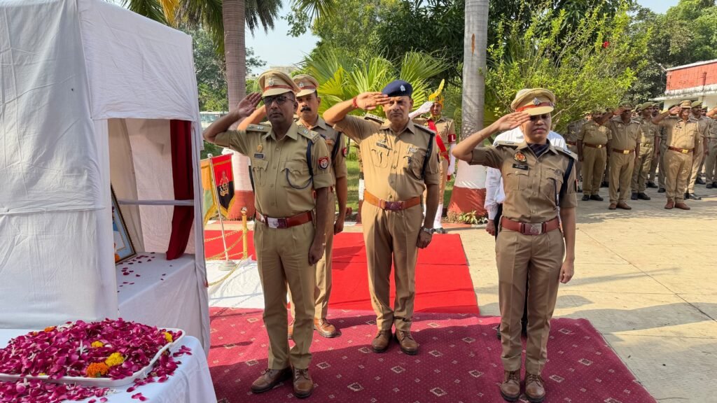 *सफाई भी, संस्कार भी—महापुरुषों की राह पर आगे बढ़ती 37वीं वाहिनी पीएसी। 1 *सफाई भी, संस्कार भी—महापुरुषों की राह पर आगे बढ़ती 37वीं वाहिनी पीएसी। - KANPUR NAGAR, उत्तर प्रदेश